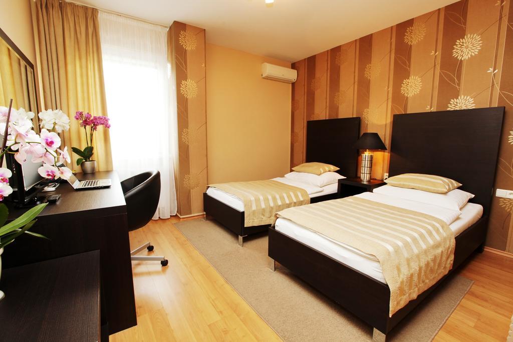 City Hotel Nitra With Free Parking חדר תמונה