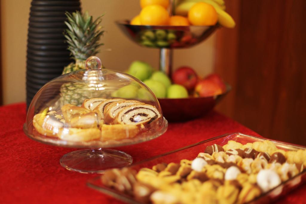 City Hotel Nitra With Free Parking מראה חיצוני תמונה