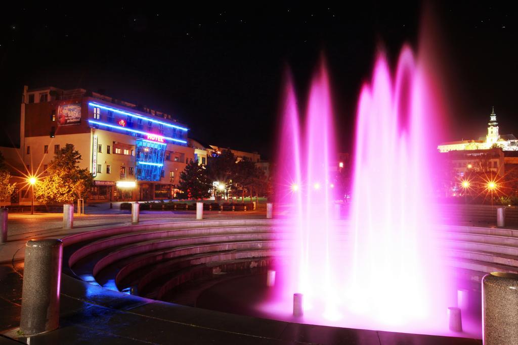 City Hotel Nitra With Free Parking מראה חיצוני תמונה